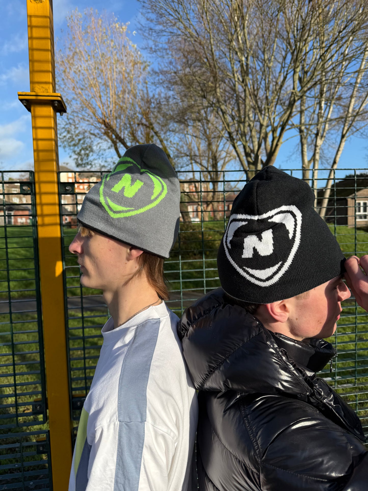 N90 reversible beanie